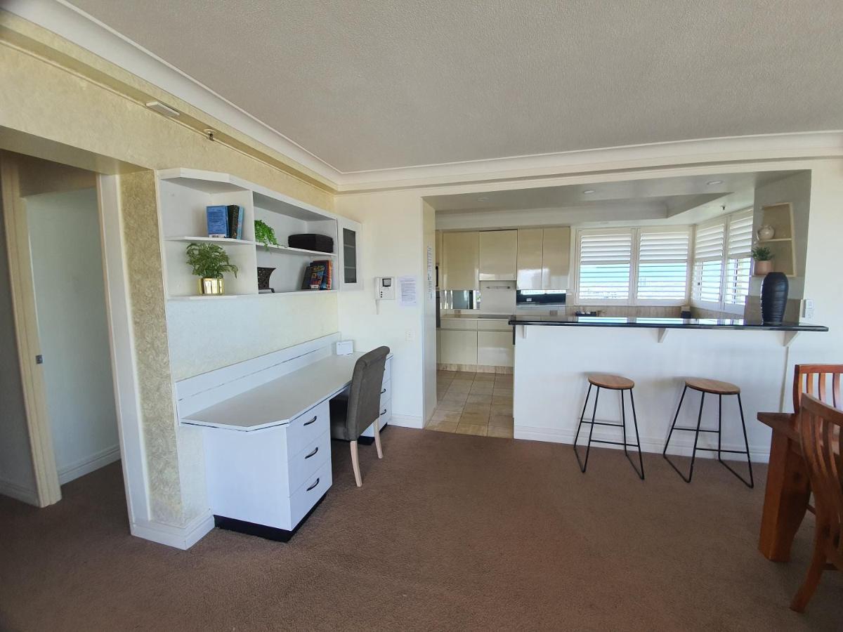 Contessa Holiday Apartments Gold Coast Exterior photo